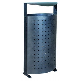 3 corbeilles de propreté...