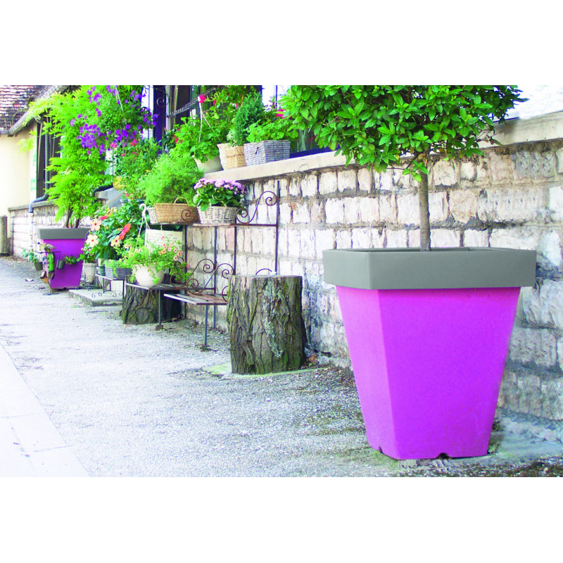 Pot de fleurs urbain carré Paquette aménagement extérieur Pot de fleurs urbain carré Paquette aménagement extérieur