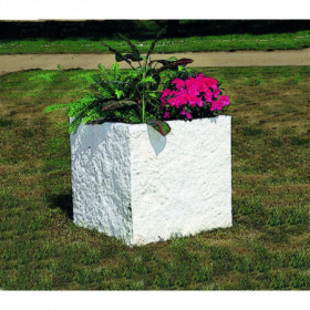 Jardinière urbaine en béton...